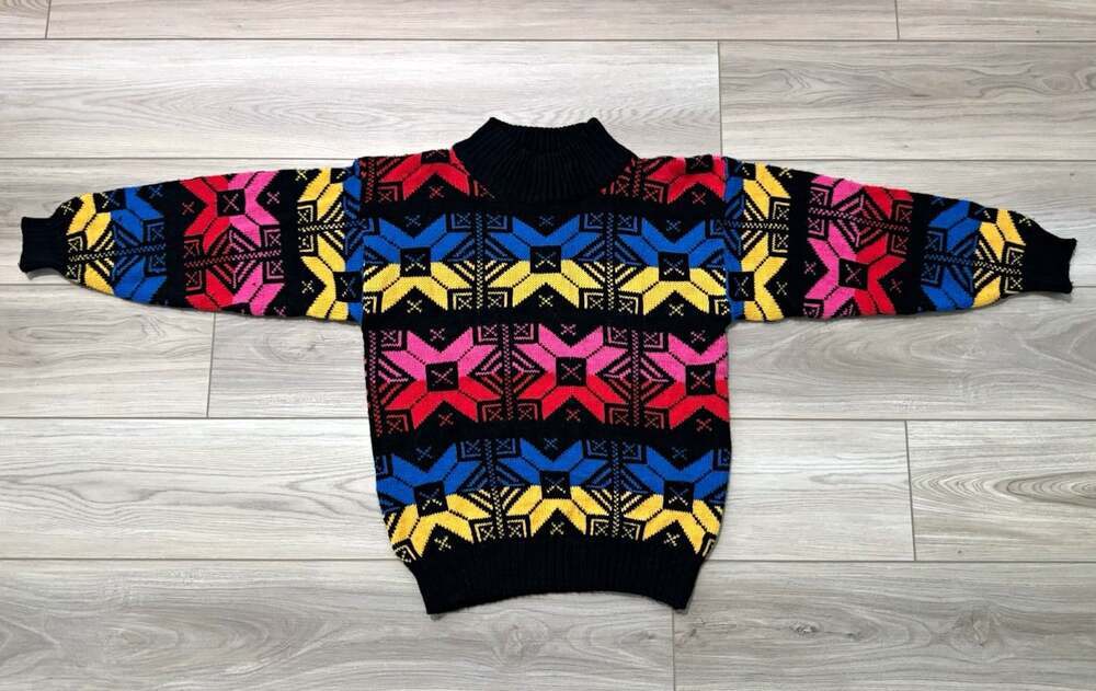 Vintage 80s Heidi Snowflake Knit Sweater Mock Neck Colorful Black Pink Yellow M